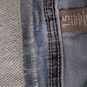 Chicos Jeggings. Light blue.